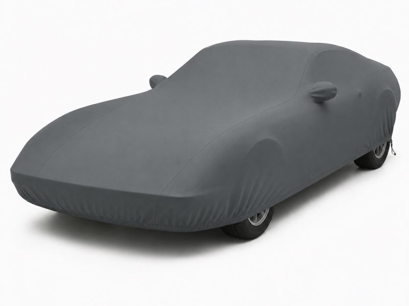 Housse de protection extérieure Urban gris anthracite sur mesure posée sur une Ferrari 365 GTB/4 Daytona, vue avant 3/4
