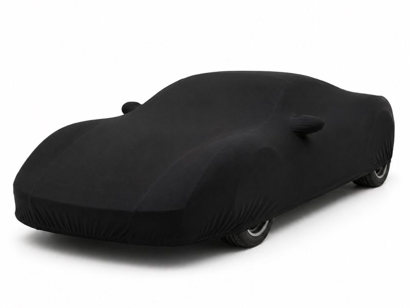 Housse de protection intérieure Jersey noire sur mesure posée sur une Ferrari 458 Spider, vue avant 3/4