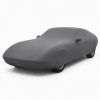 Housse de protection intérieure Lycra gris anthracite sur mesure posée sur une Ferrari 365 GTB/4 Daytona, vue avant 3/4