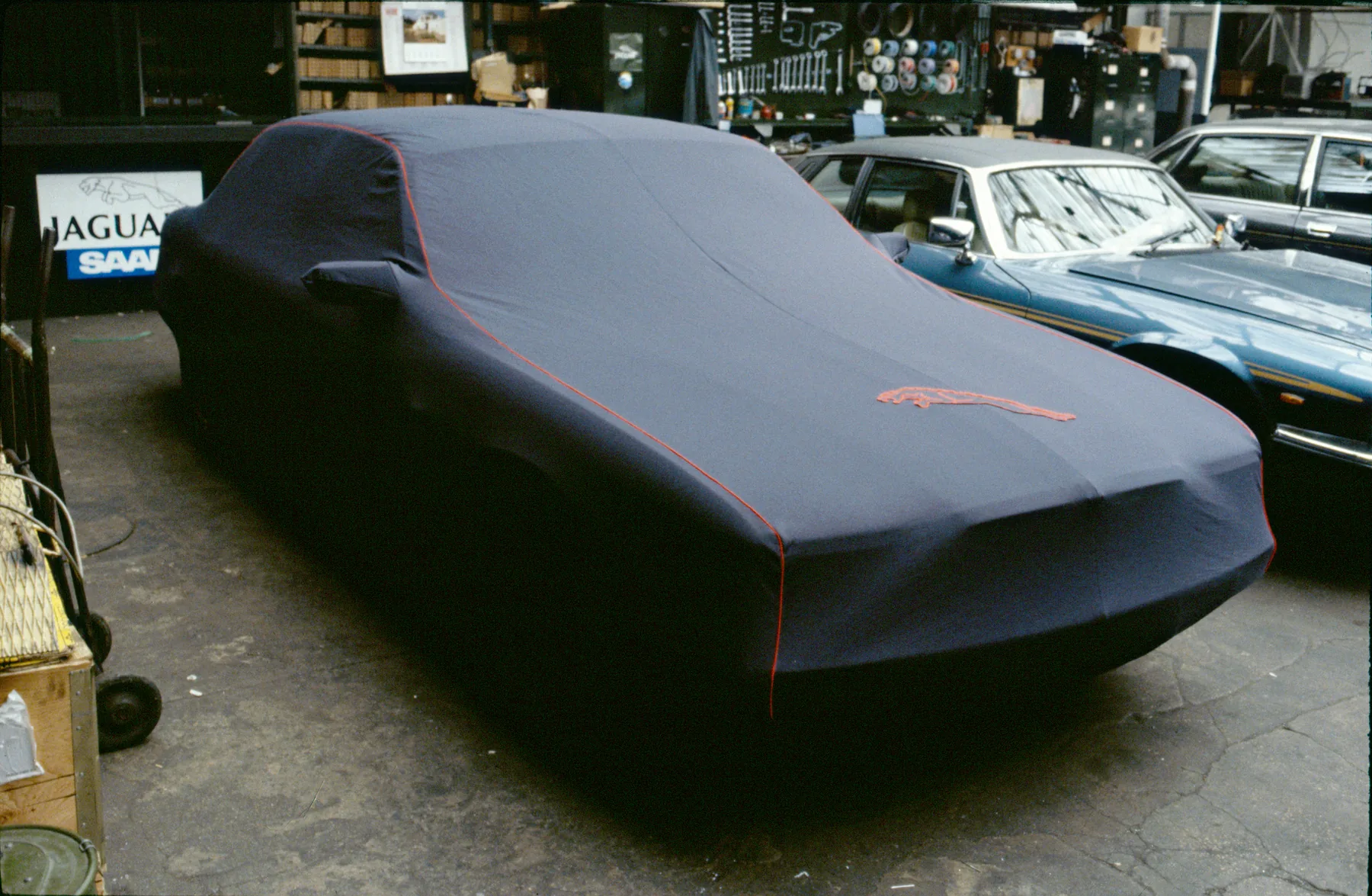 Housse sur-mesure pour Jaguar, en atelier