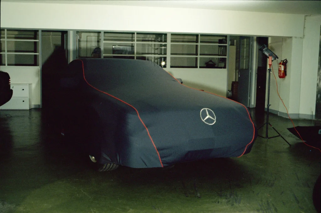Housse sur-mesure pour Mercedes-Benz, étoile brodée