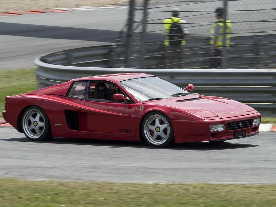 Ferrari de collection, housses sur-mesure