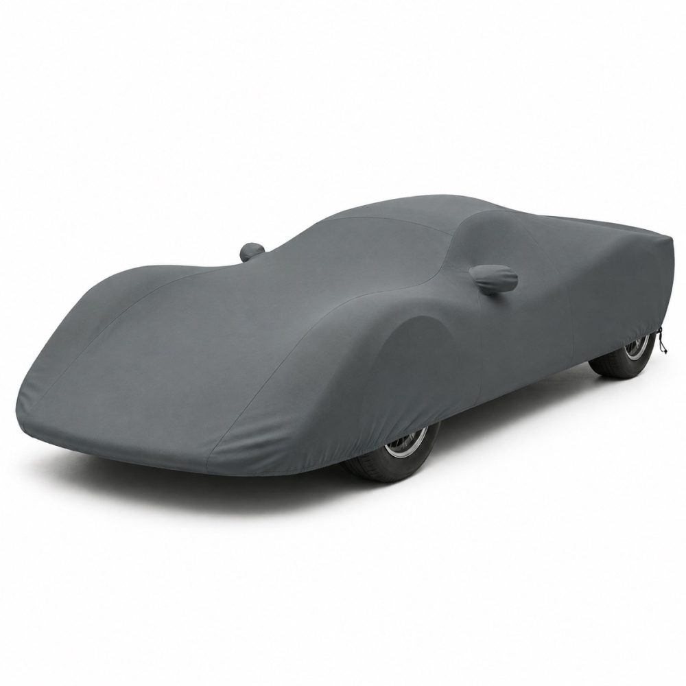 Housse de protection extérieure Urban gris anthracite sur mesure posée sur une Porsche 906 Carrera 6, vue avant 3/4