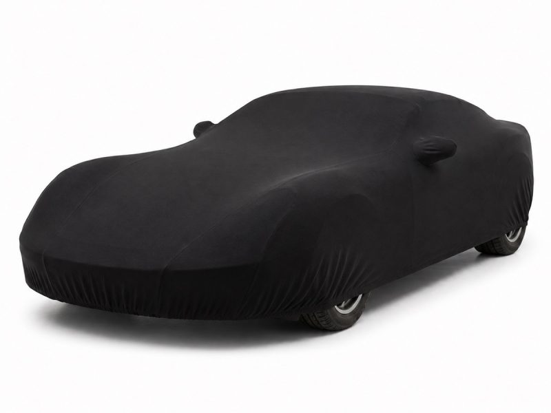 Housse de protection intérieure Jersey noire sur mesure posée sur une Ferrari 812 Superfast, vue avant 3/4