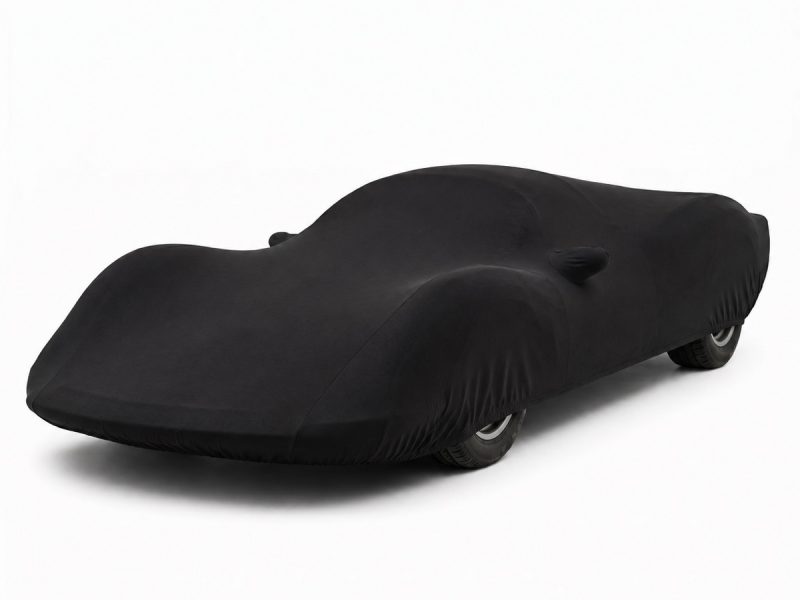 Housse de protection intérieure Jersey noire sur mesure posée sur une Porsche 910 Carrera 10, vue avant 3/4