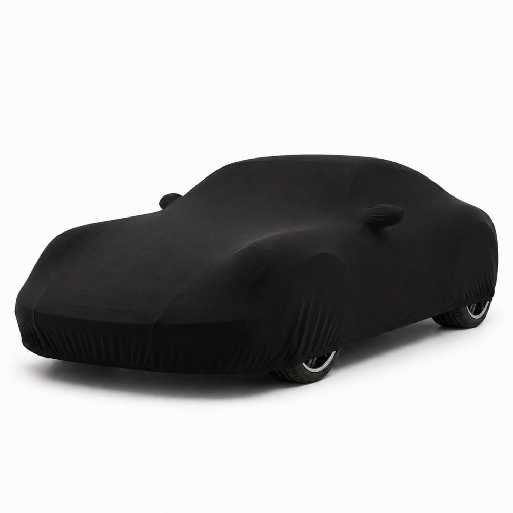 Housse de protection intérieure Jersey noire sur mesure posée sur une Porsche 911 992, vue avant 3/4