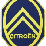 Écusson brodé Citroën à coudre sur une housse de voiture sur mesure