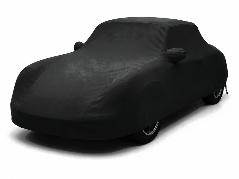 Housse extérieure Urban noire posée sur une Porsche 356 B Cabriolet, vue avant trois quarts