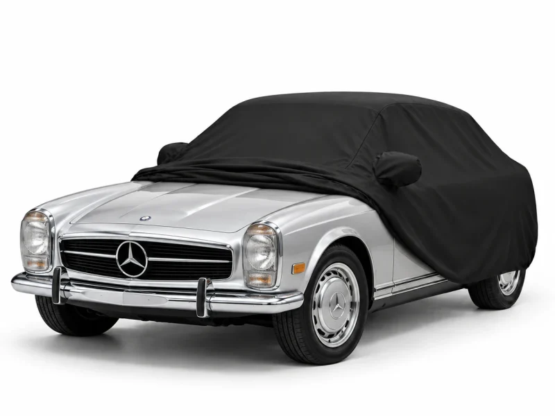 Housse extérieure Urban noire pour Mercedes-Benz GLK (X204) : housse repliée sur une Mercedes-Benz 280 SL Pagode (W113), avant découvert