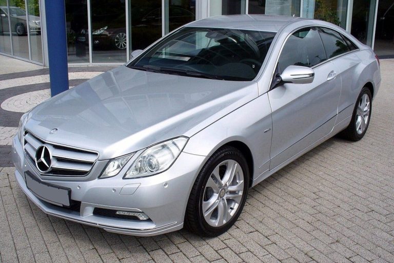 Mercedes-Benz Classe E Coupé (C207)